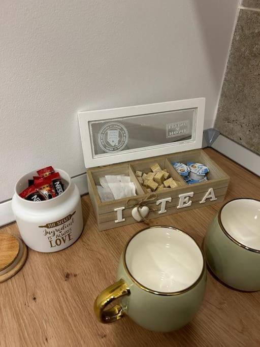 Cozyapartment14 * Roşu